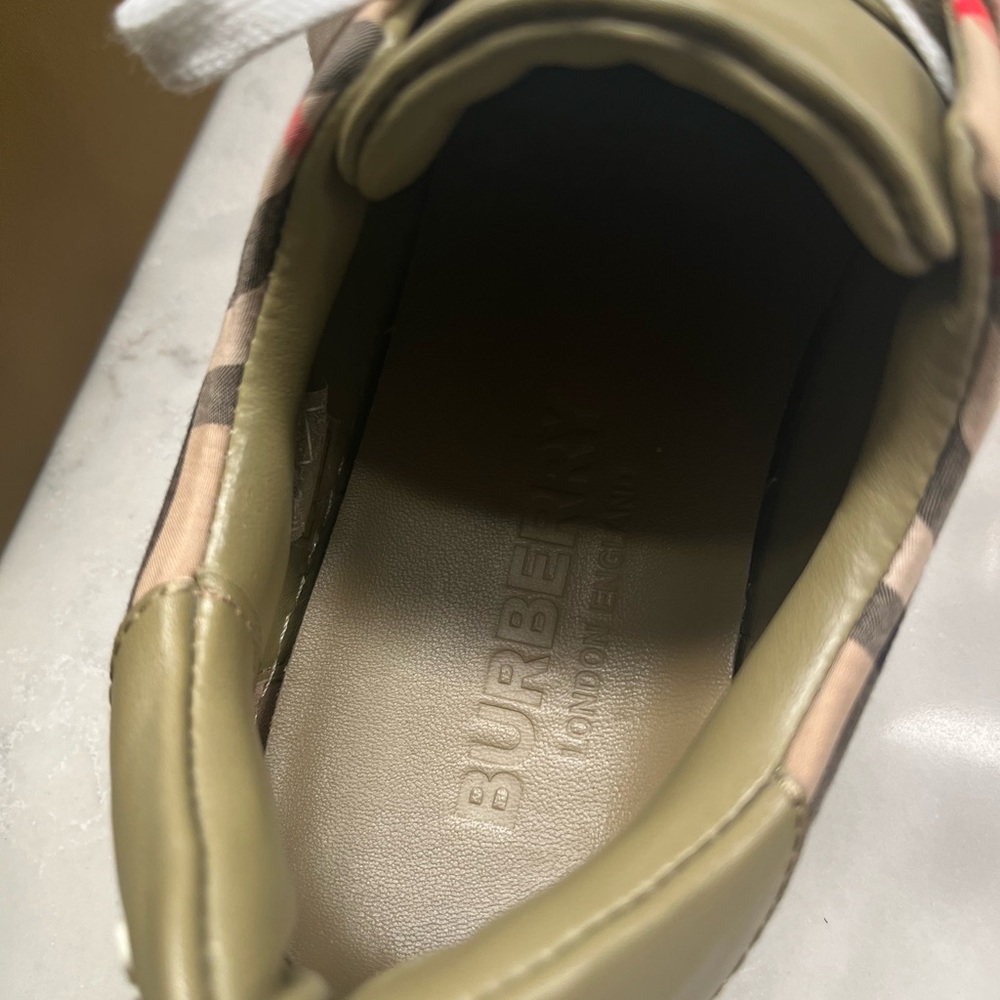 Women’s Burberry Sneakers - Picture 5 of 10